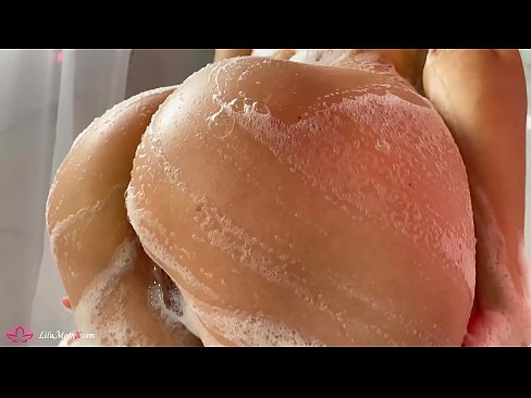 ❤️ Morena se masturba el coño con un vibrador hasta alcanzar un intenso orgasmo en la ducha ️ Porno en es.xxxomg.ru ❌️