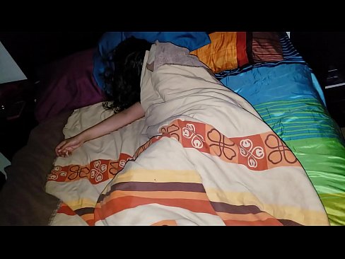 ❤️ Hijastro regañando a su joven madrastra mientras duerme ️ Porno en es.xxxomg.ru ❌️